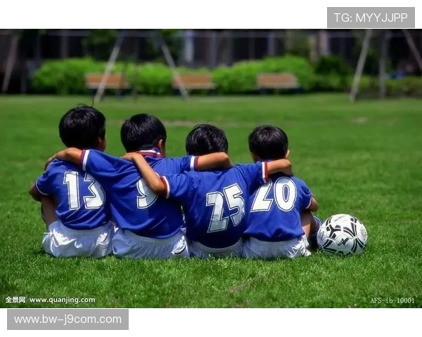 围绕足球比赛中救球女生称谓的深入探讨与趣味文化现象全景解析