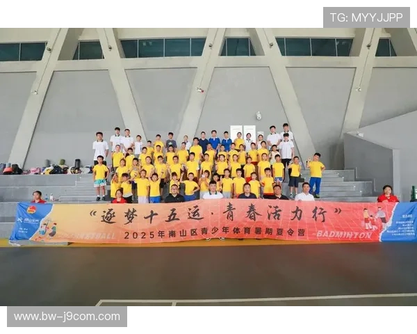 聚焦集美学生杯足球赛事彰显青春竞技与校园风采魅力盛会绽放活力